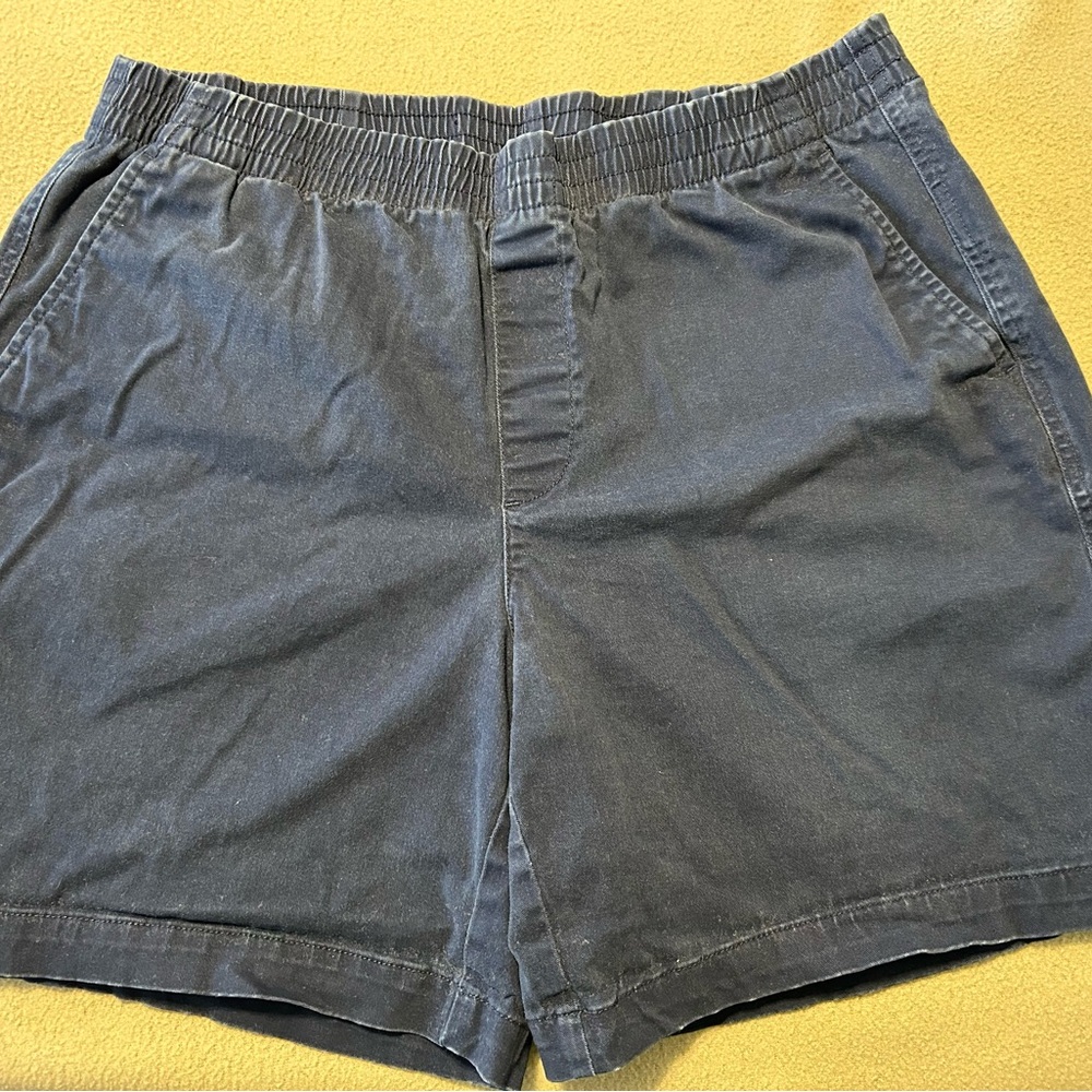 Lands' End Navy Mid Rise Shorts